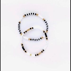 2 Stackable sead beaded homemade bracelets Jewlery